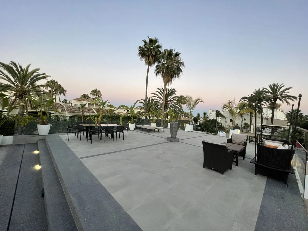 ee8ca1ea-af41-4749-b7b9-96bdd0403cd6