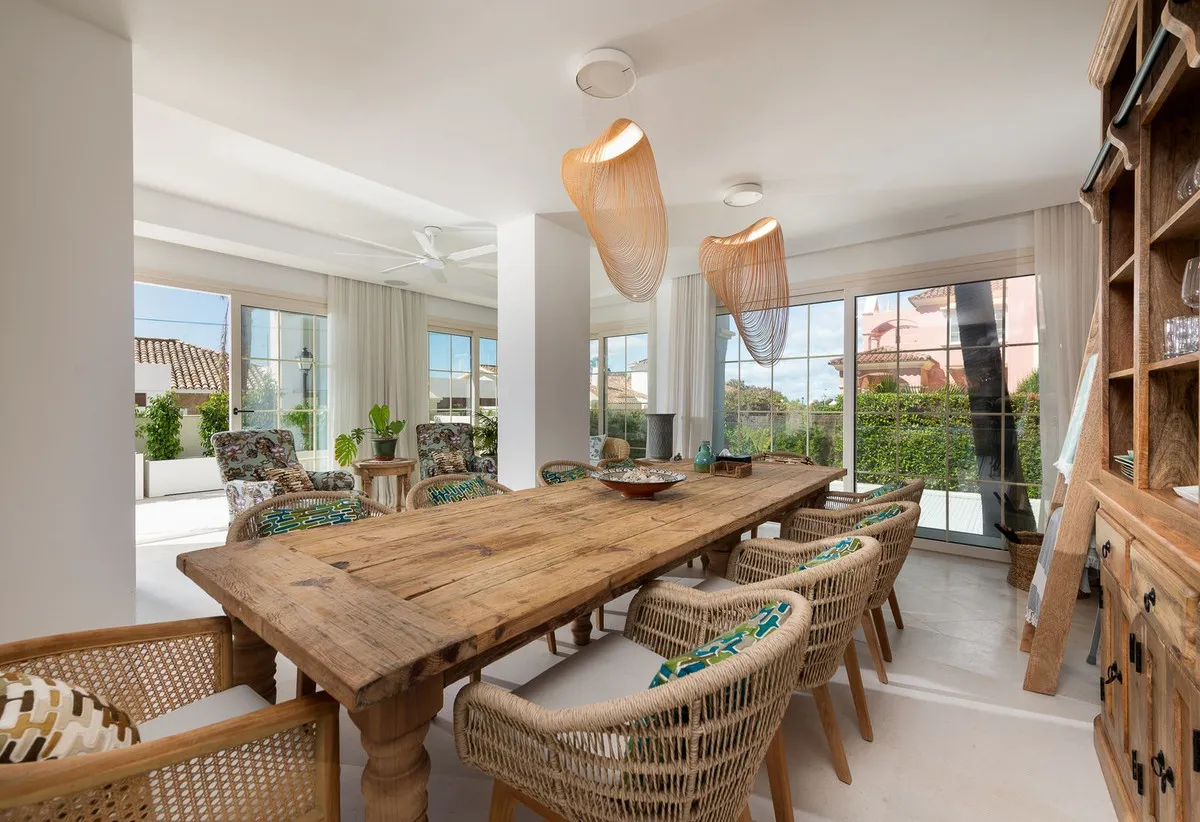 50a1fdd0-1471-4146-b94d-706519ff3599