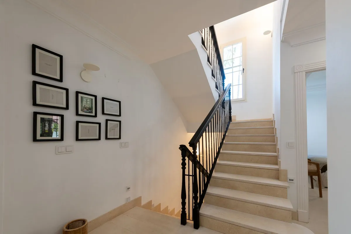 b280571d-2dca-46a8-bb25-d312d9c38a12