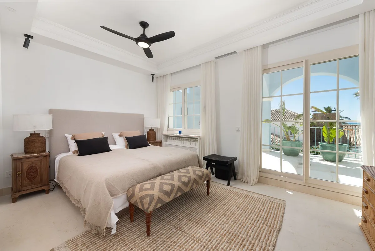 c79713f3-b17a-44fb-9609-f7db48535e53