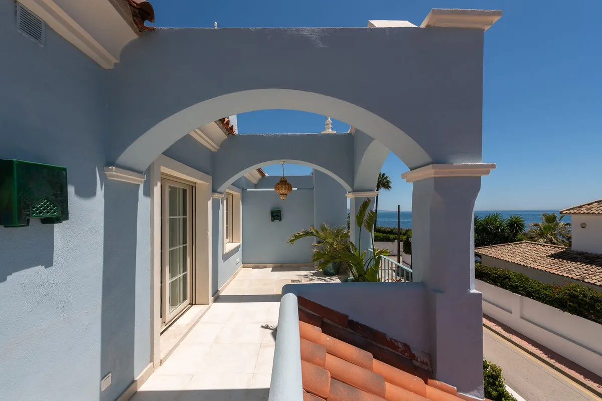 c79903f6-bc80-4d7c-858f-454b83316b4e