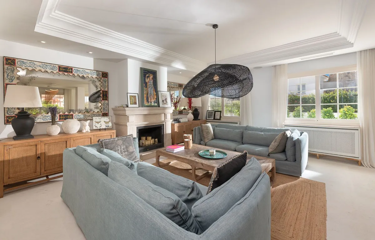 ece7b1d9-7525-46cf-9b2f-0e1b802d04ac