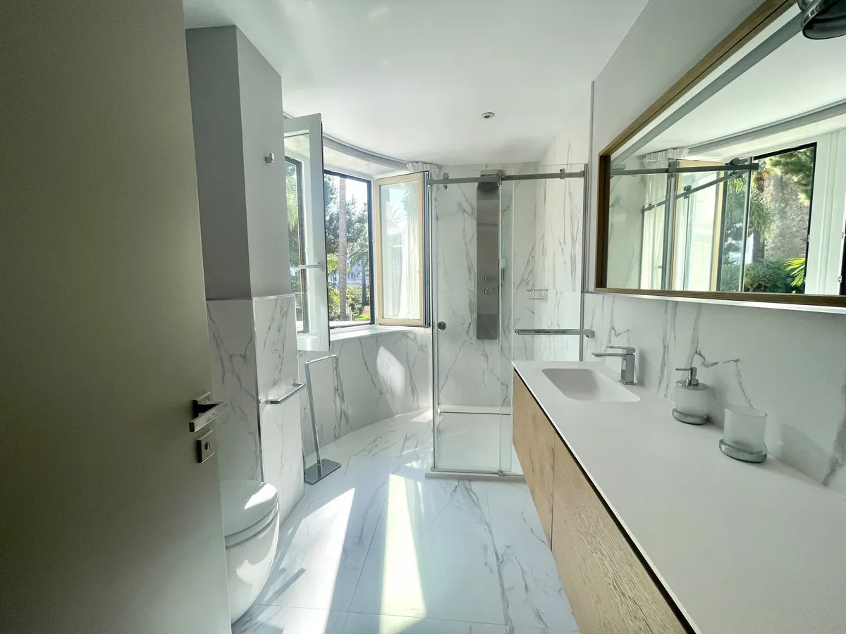 1f286778-4ffb-4990-8319-7047508a3a48