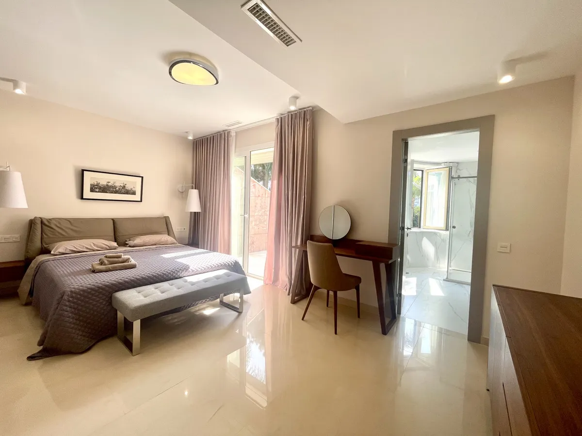 43b8aa65-d73e-445f-82a9-82ad625d5425