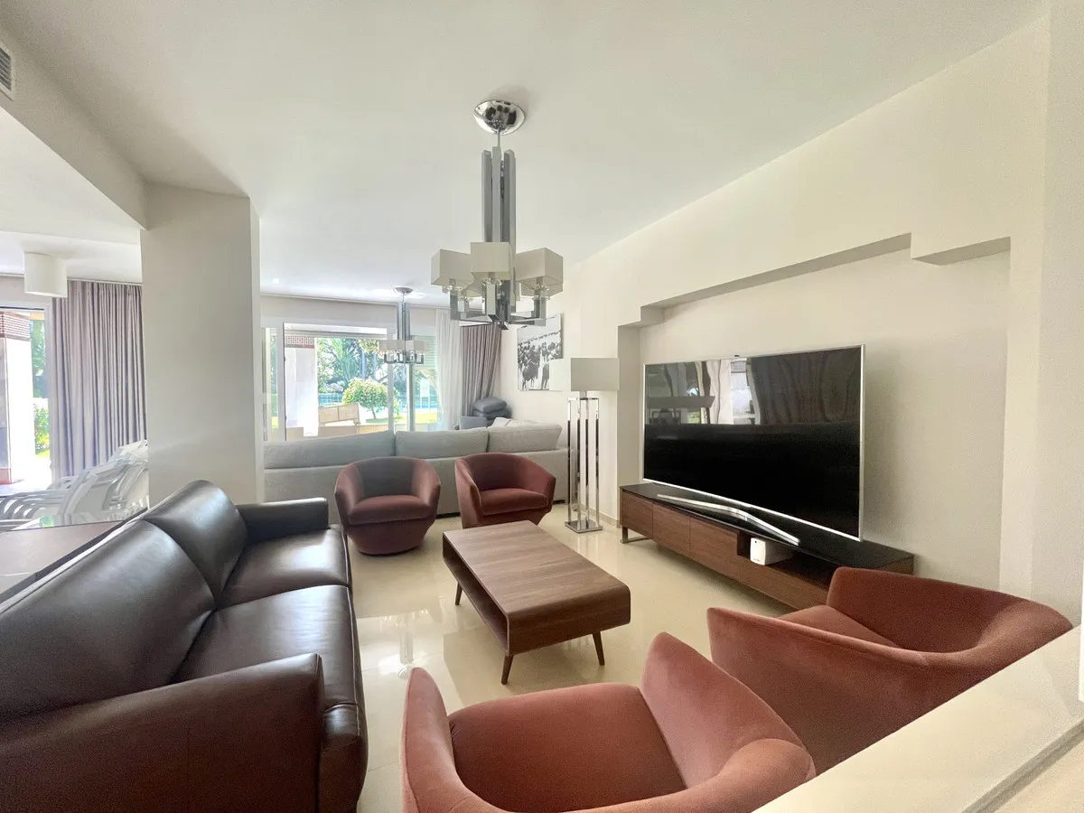 e526e4b7-dee7-4e5b-b8ce-09587e6db82e