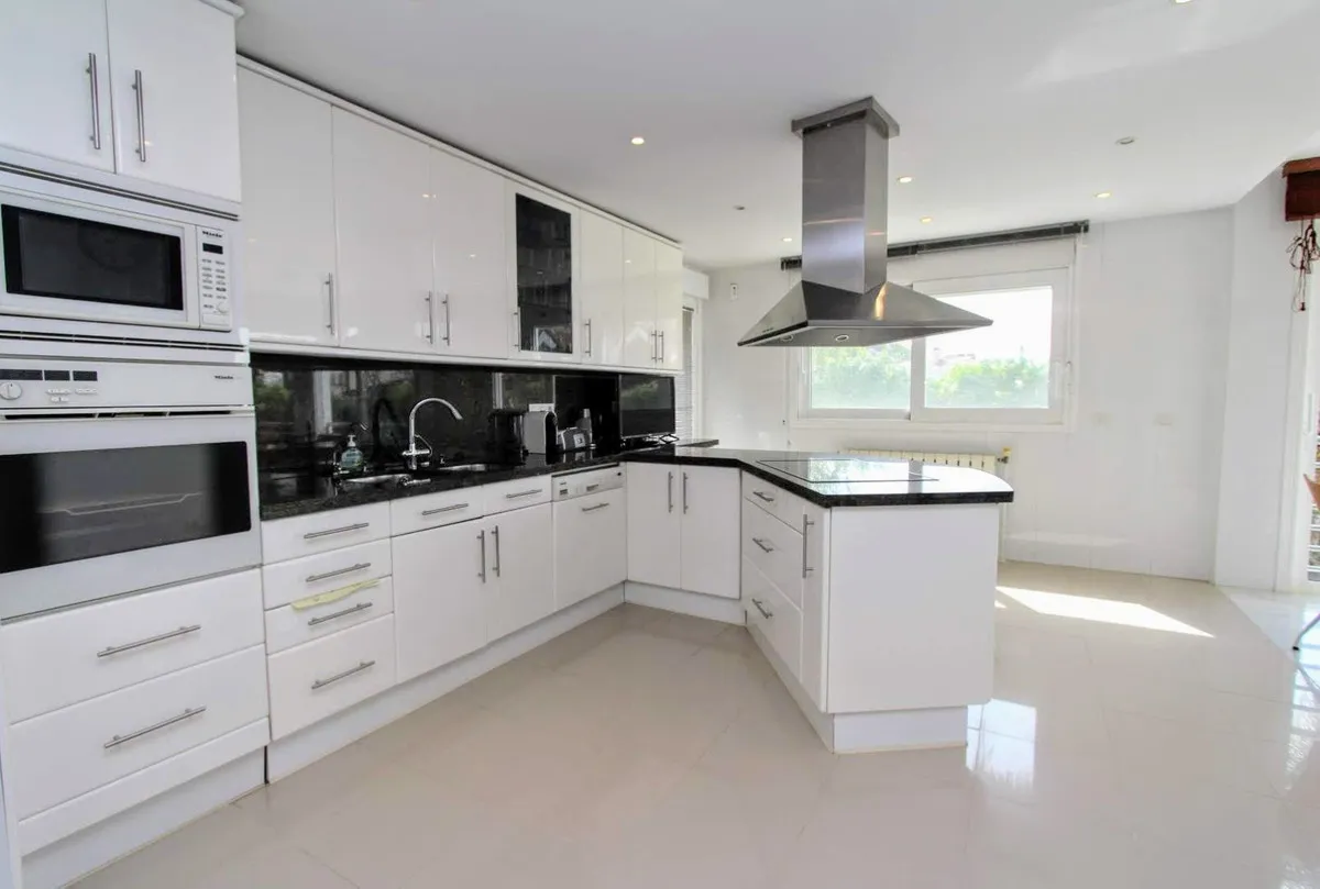 8e6dec61-b5bc-4967-9514-d8d89ecc4371