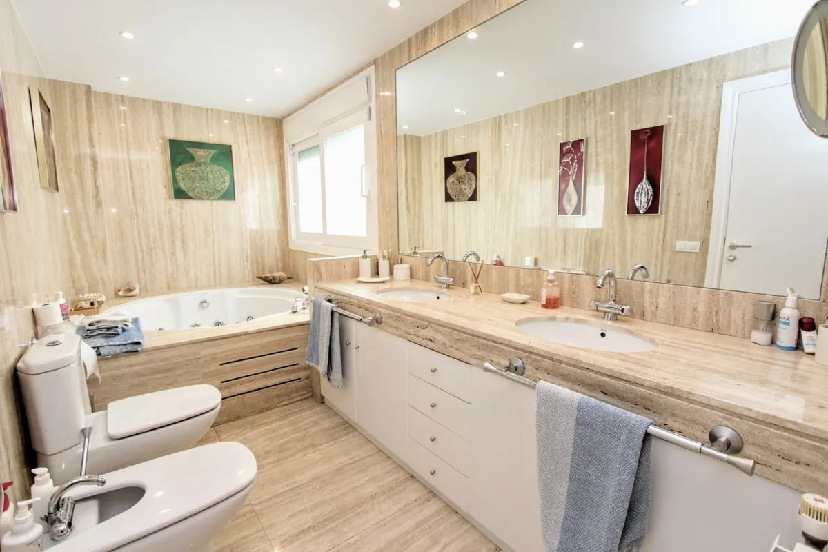 cf67e112-6e62-4523-836a-1020193d5187