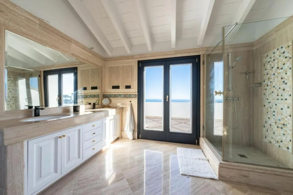 0a6f984f-556c-45ce-8436-4a156d26bee0