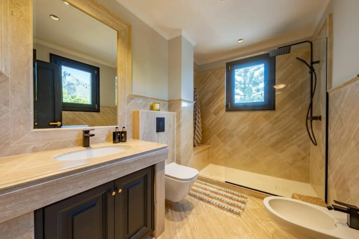 736aa1ad-dced-4da1-8035-3c8fc3c4c4dc