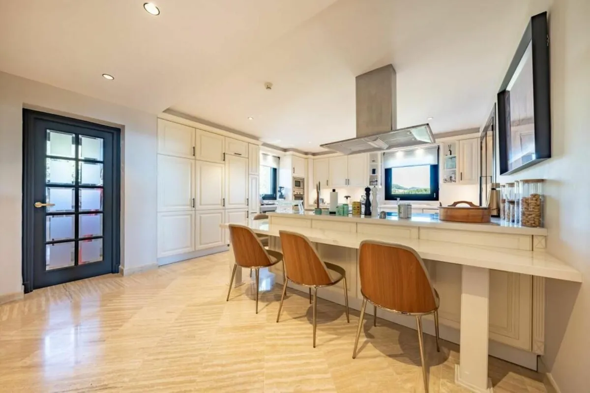 d1f16831-72ac-479d-a5e9-8e006a68d56f