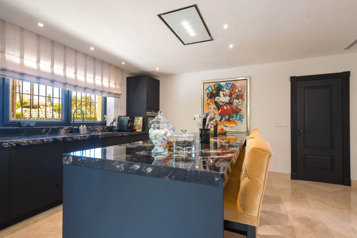 994b3436-ac15-439c-aa34-1933d1464770