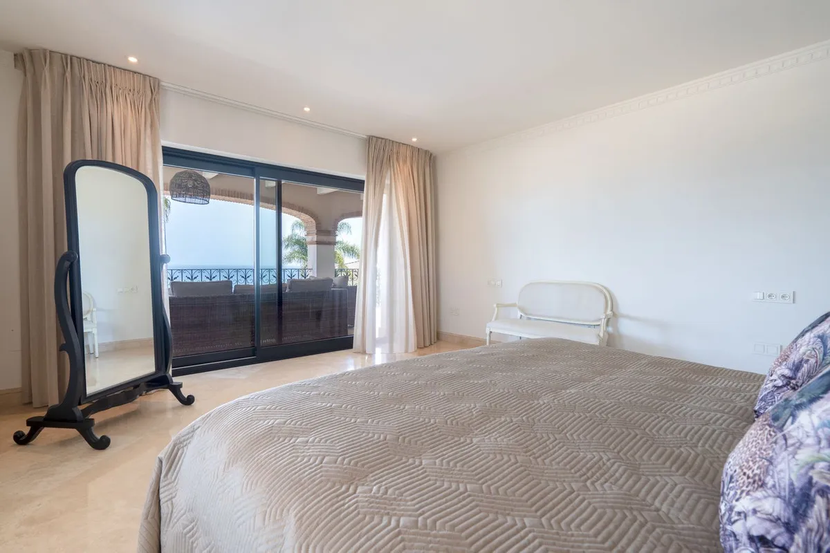 ce78bacd-d79c-48ed-9b23-25da3d9d5cae