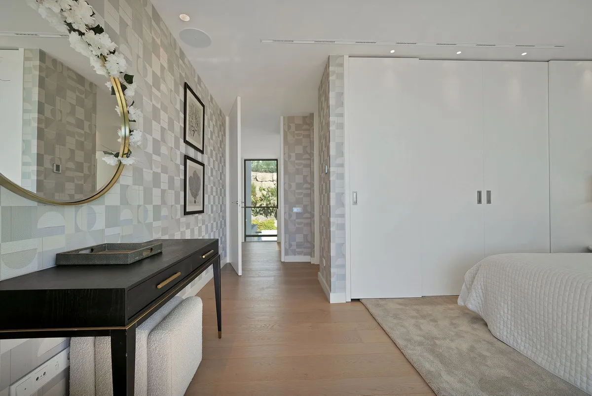 b00a9694-3022-4a1e-84d4-0c869e5296b6