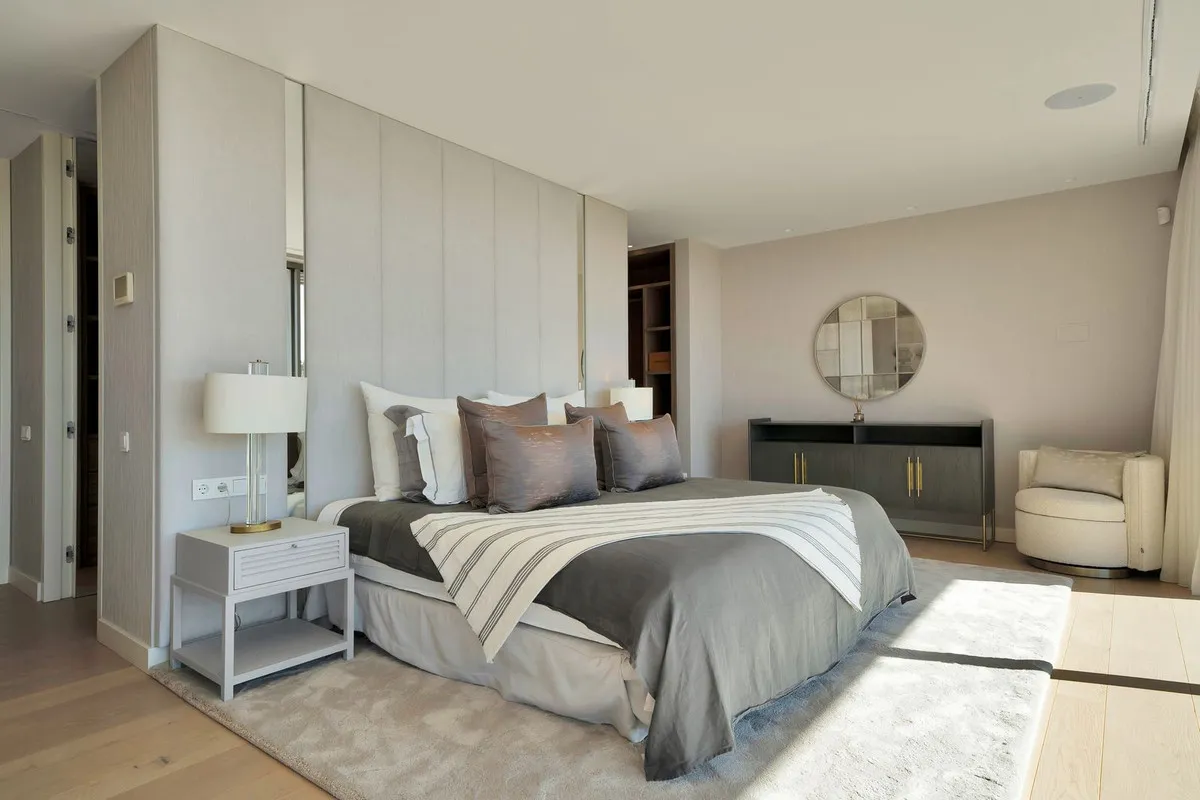 ef8e7e54-1c40-4309-928d-93a9cca95b13