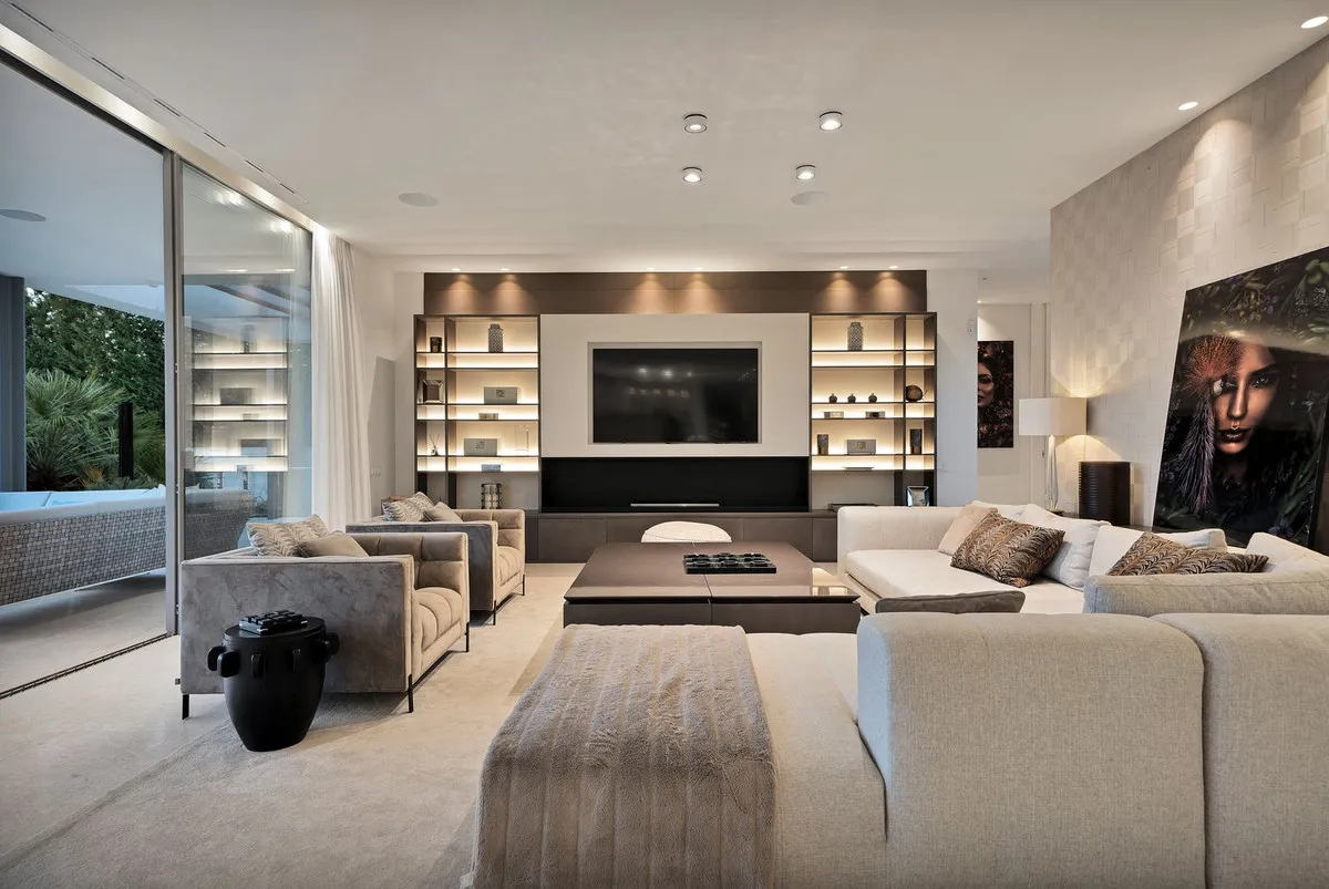 f7b9066a-4d01-4eea-8db6-b300b593cf77