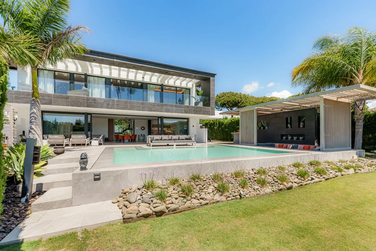 c0a71a2a-9fab-484f-8eca-e8cdddd0e076