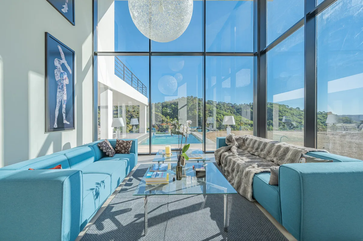 7c38b4b5-aaf5-4d31-9f52-09610a33e31e