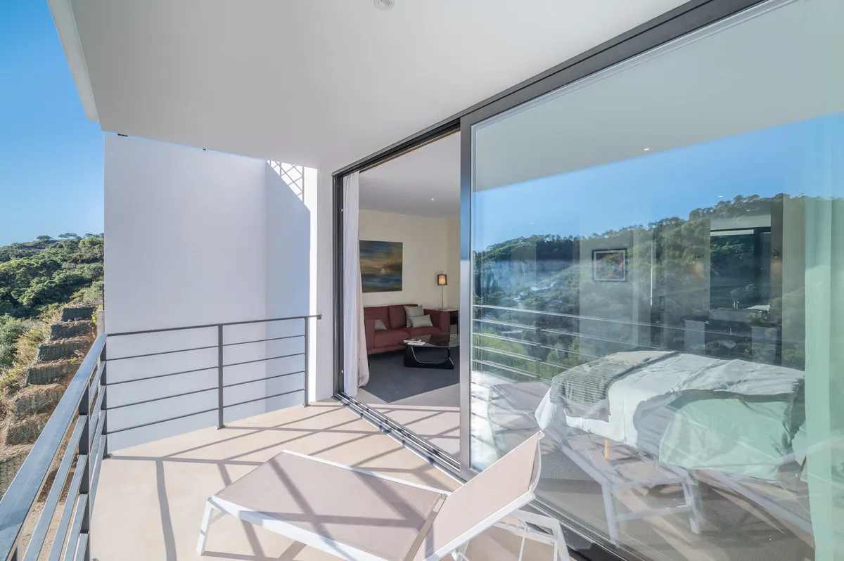 b76663ca-52be-4ec6-9bb3-f65066b29e26