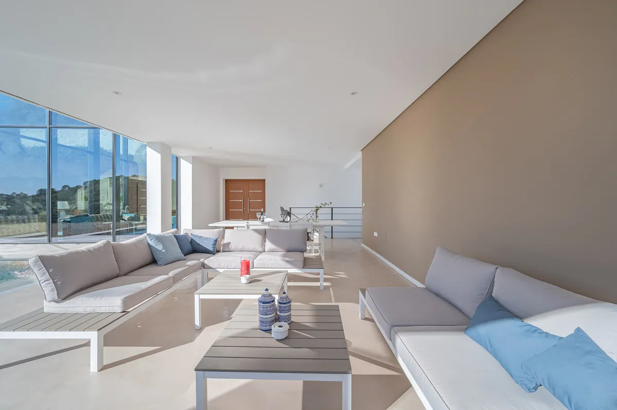 c6ea20b4-4b1b-4e10-a791-b50e855b13a4