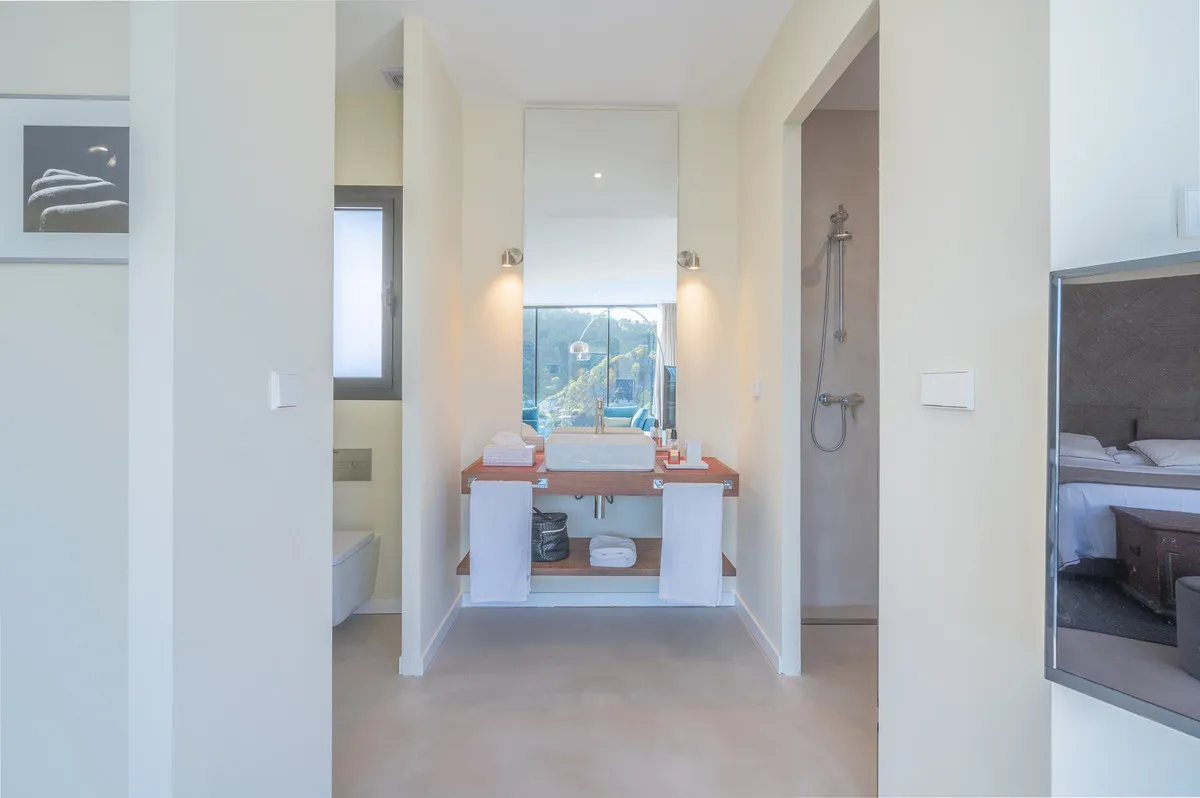 ee393269-0c66-4127-a074-5e2582d8ebbf