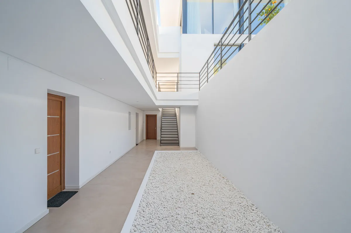 f30c1c41-57d7-452e-96f3-9a5ede0f9156