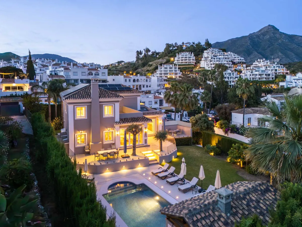 38831492-8811-4e94-9ba3-ce79c3513333