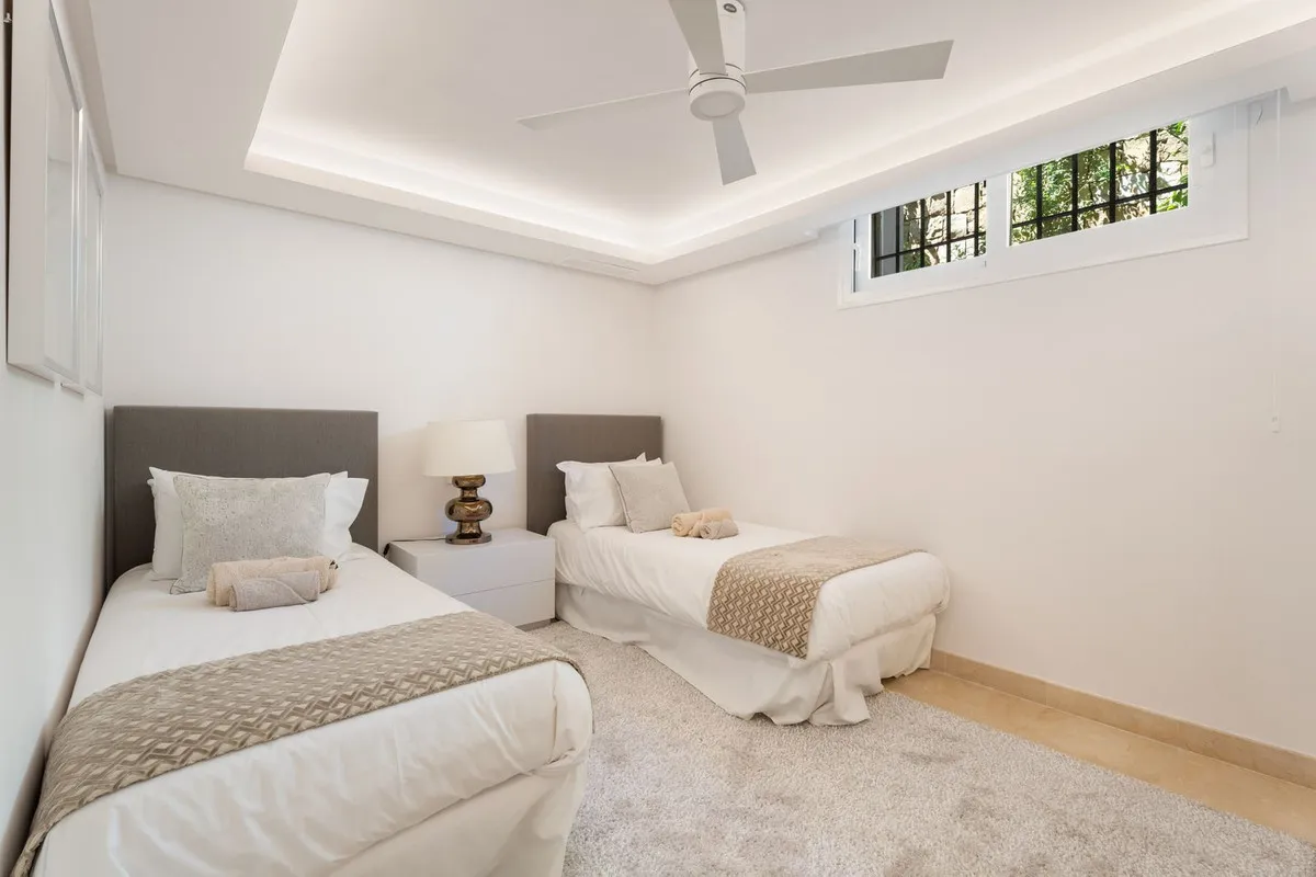 820e77cf-676d-4914-aa6f-823f6b21e0b9