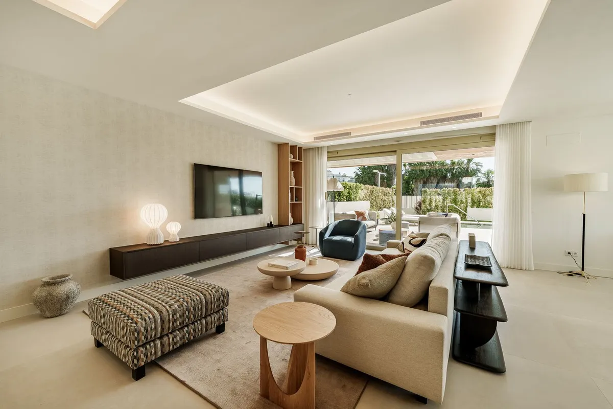 4bf05ccd-73e0-4953-a171-5aafbcfc159c