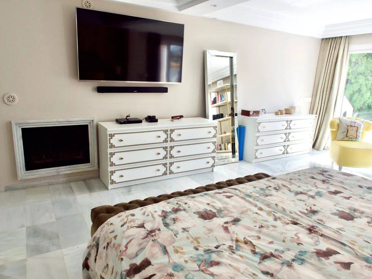 01a1eb4b-9e3d-487e-9d76-681e319d69c9