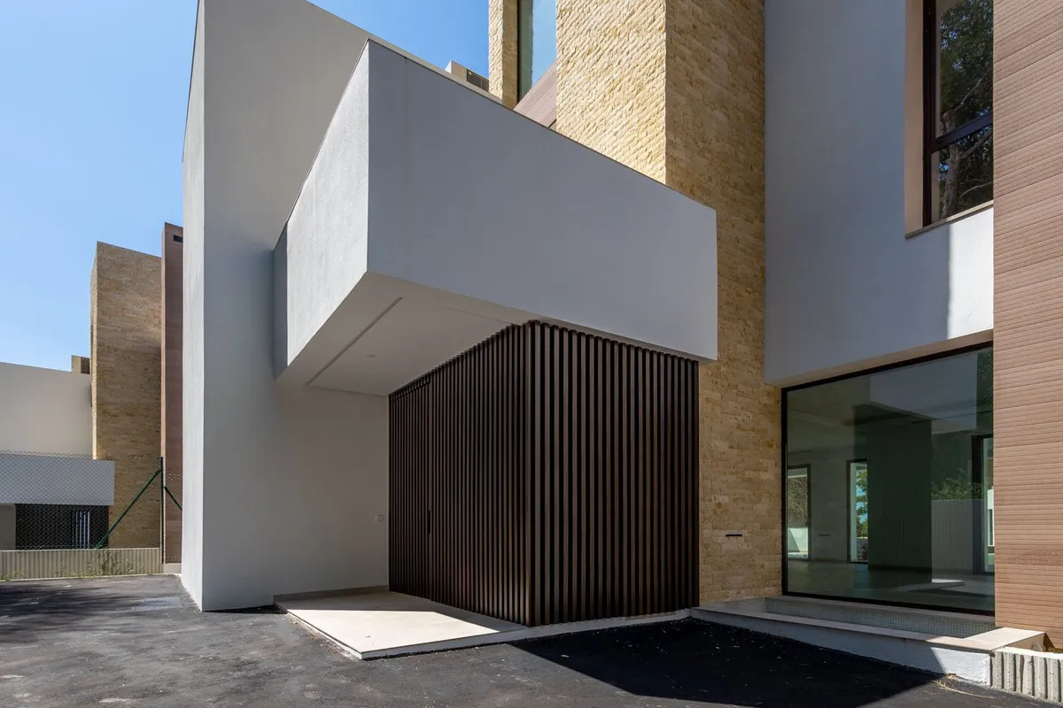 9d04096f-f392-440d-89e9-f562c2a6638a