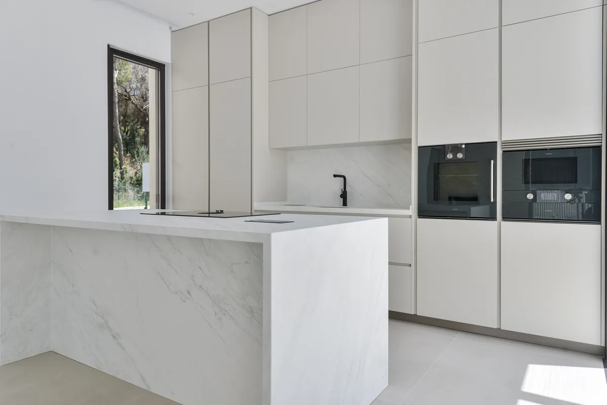 1683783e-5010-43a2-9acb-60fdce5448ec