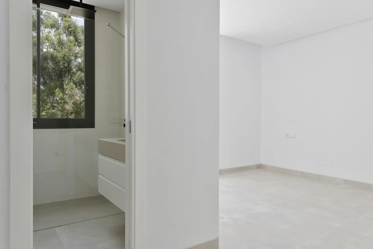 d2d218fc-d6c3-4d9c-994e-bf4085802e6c