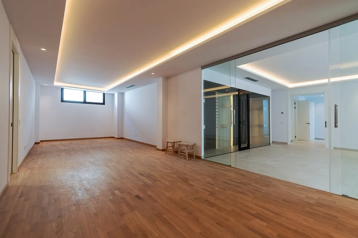 e9c458fa-554a-428d-b546-79f2285af0ab