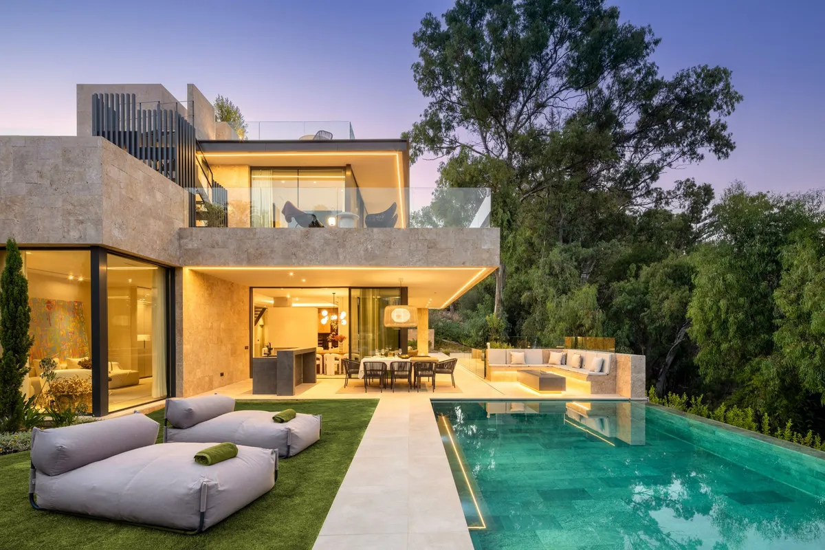 14169b37-5a47-48cf-bc52-219e5020c71b