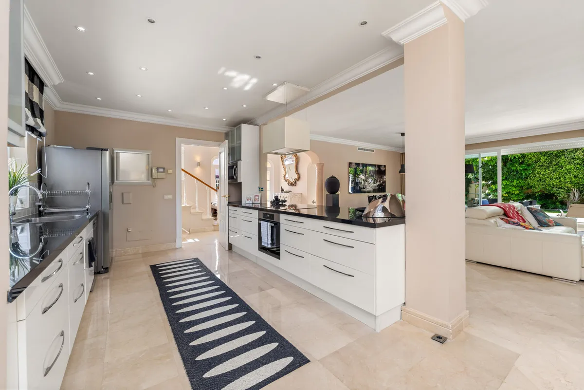 4814a712-b256-49db-8caf-11cd149c1e8b