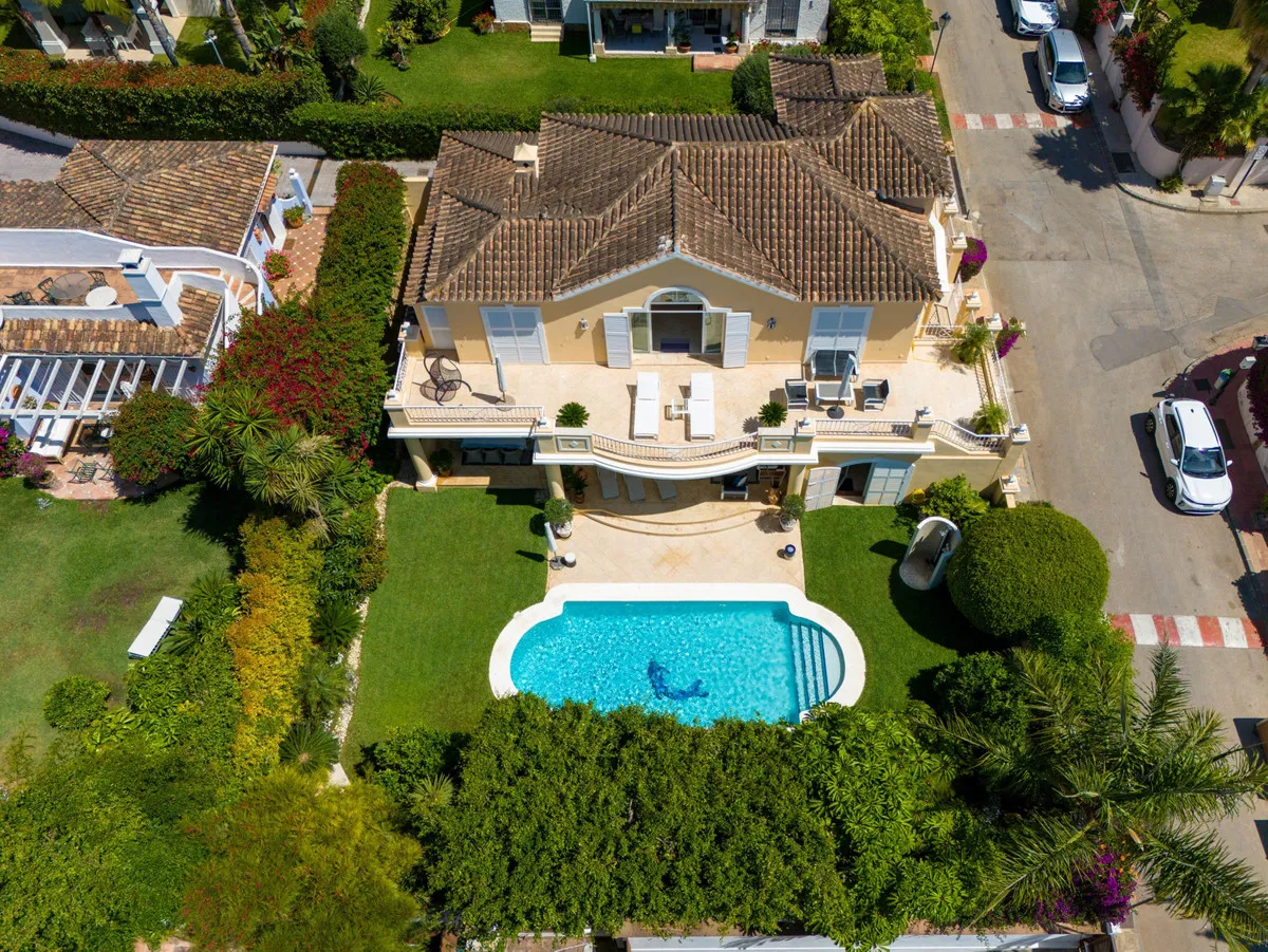 5e00ca44-954c-41f5-8aac-c7134a59f1b7