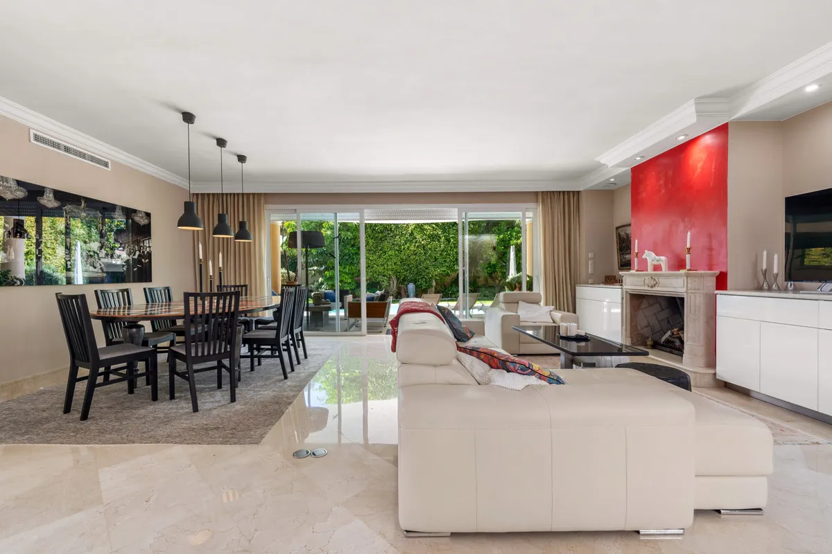 ade42cad-5b2c-47de-88ce-7c8101964df6