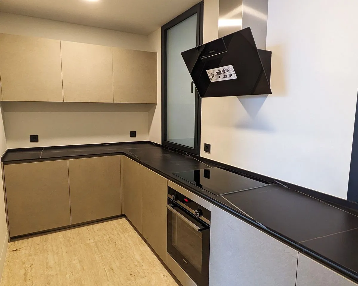 07f40916-855a-4c18-819d-e0be4a617f79