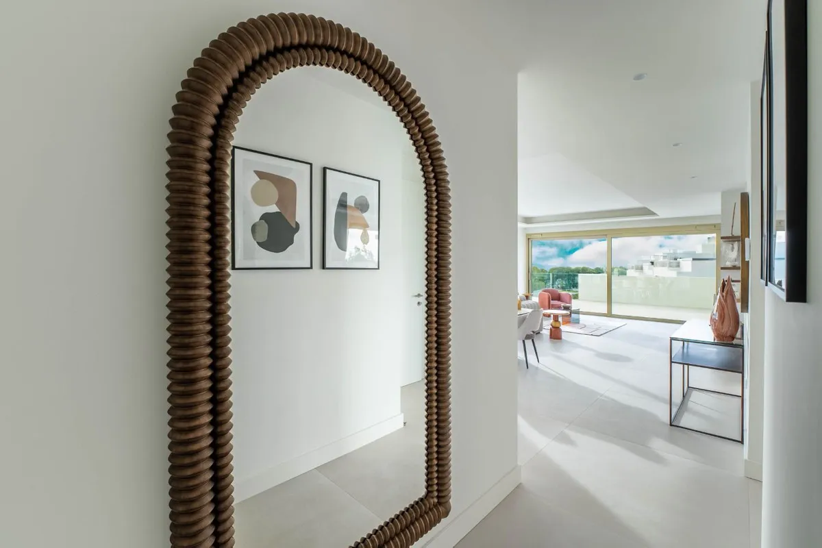 8f268c83-235c-414b-a78c-5aea9d220f4a