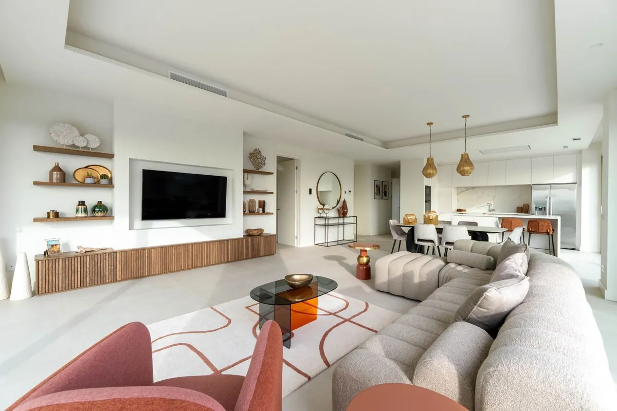 e808be3f-59dc-427b-bd78-be2fb0224e98