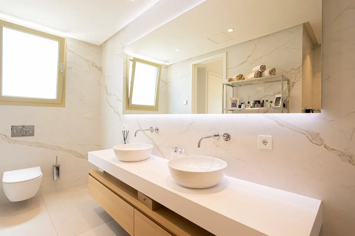 e7b61053-32bf-44b9-a308-e538290cadfc