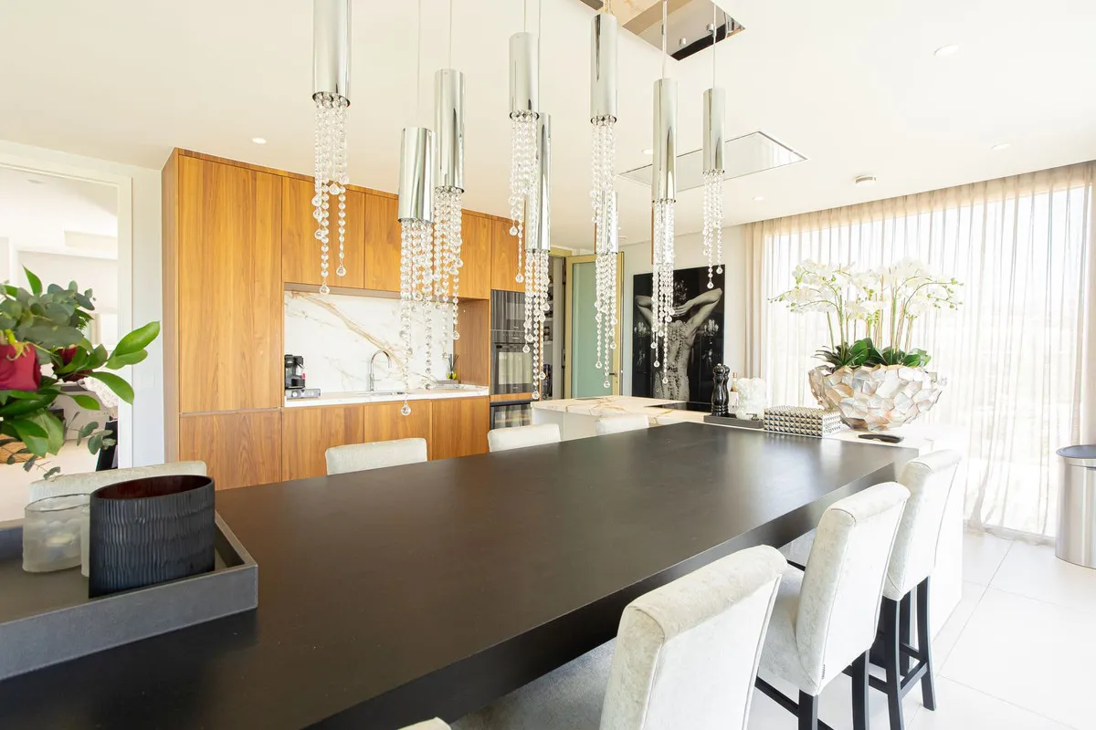 f0e5a75d-59a4-4659-bd57-93506f541f9b