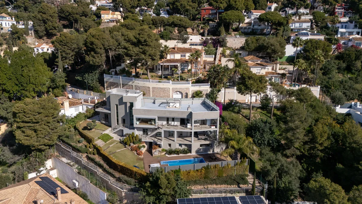 7db23cd7-b4ff-4488-9211-513585674e05