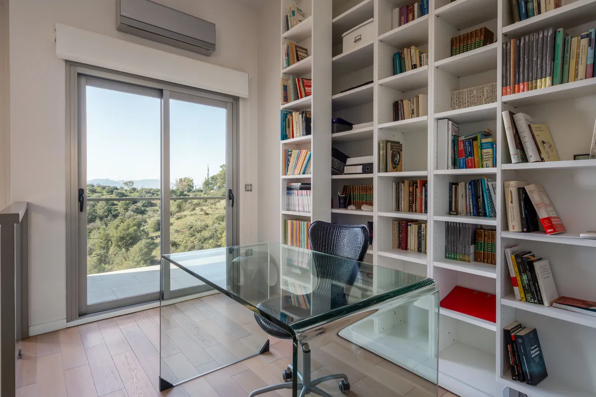 dcfc7ad9-7bd3-4ff3-9491-ff67ef1b858c