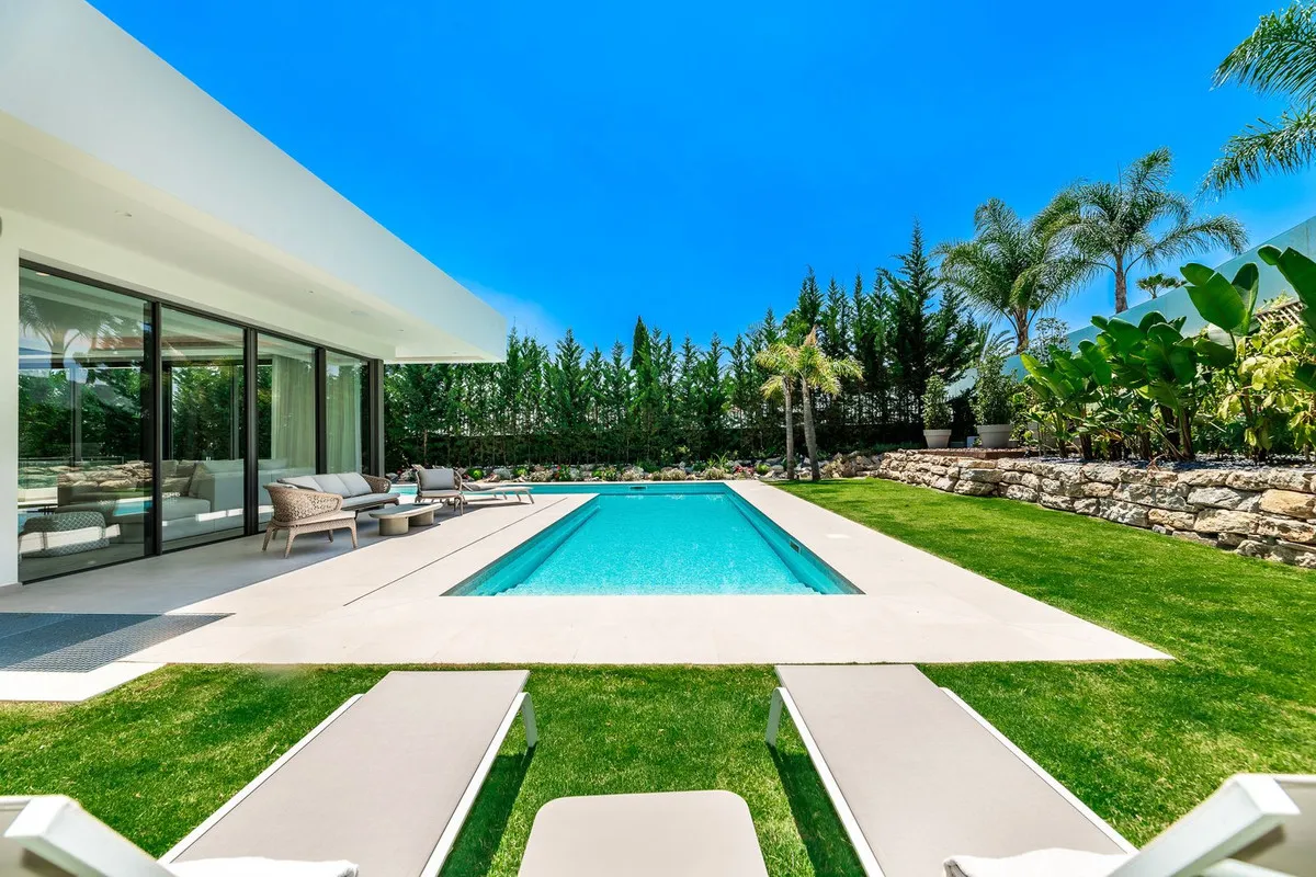 3d6594f1-95fa-4106-aff1-4b0ec6a03619