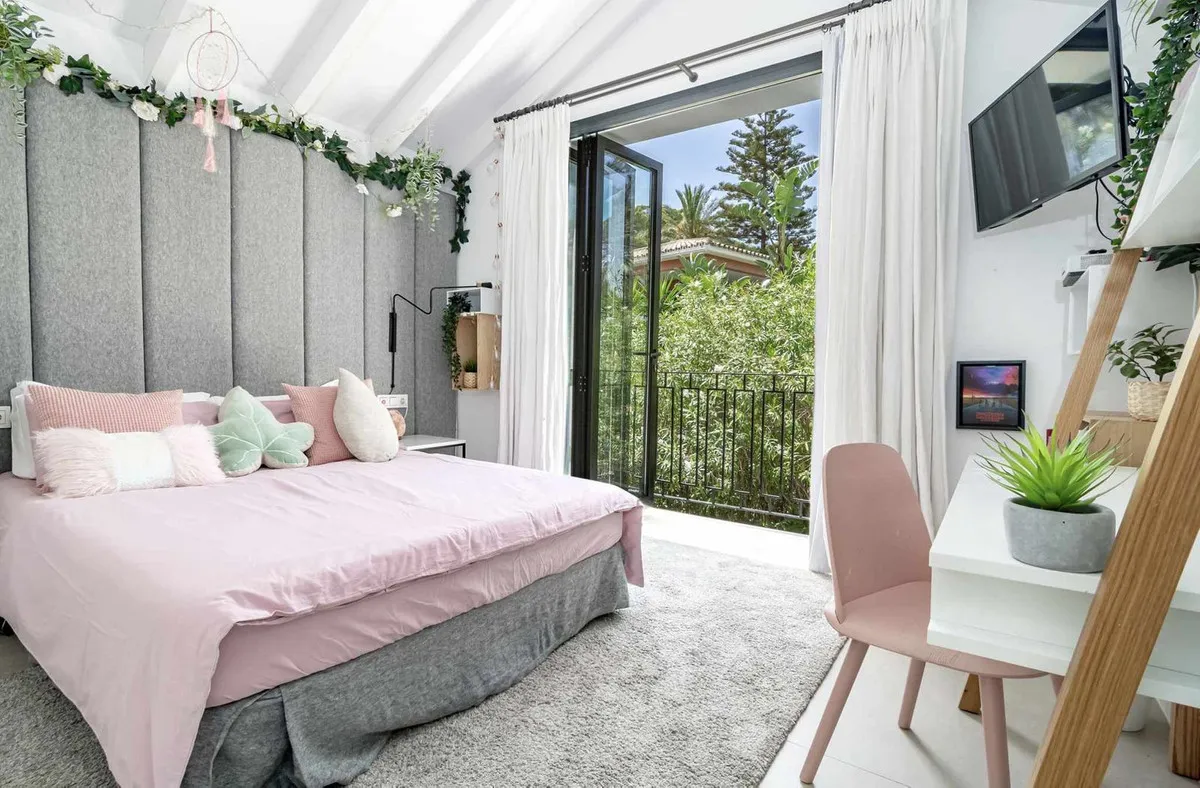 2265d36c-50dd-4947-8faf-4be97afcc365