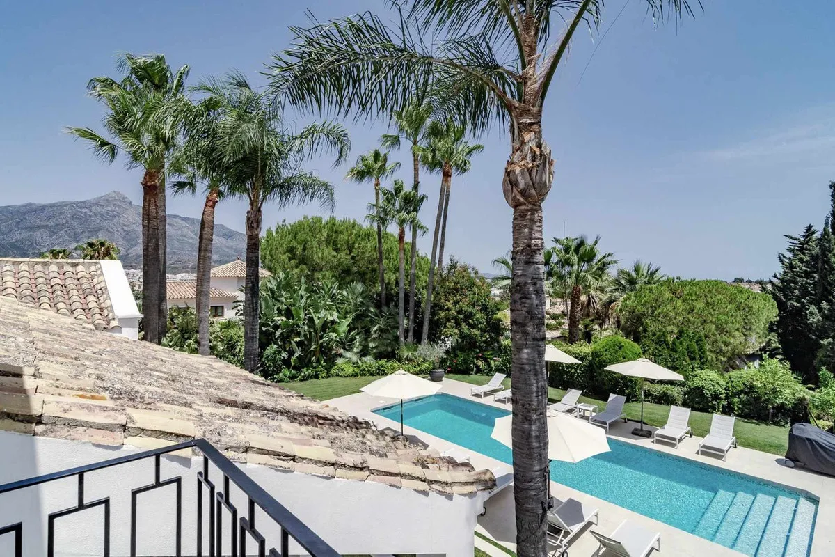 e4024cc3-a98c-44a4-80d2-632123f4ee89