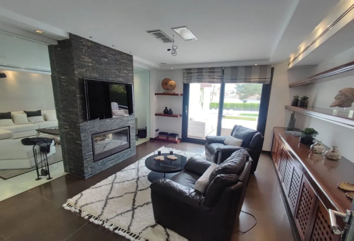 d0e56535-1b88-44a1-828c-39ee769807da