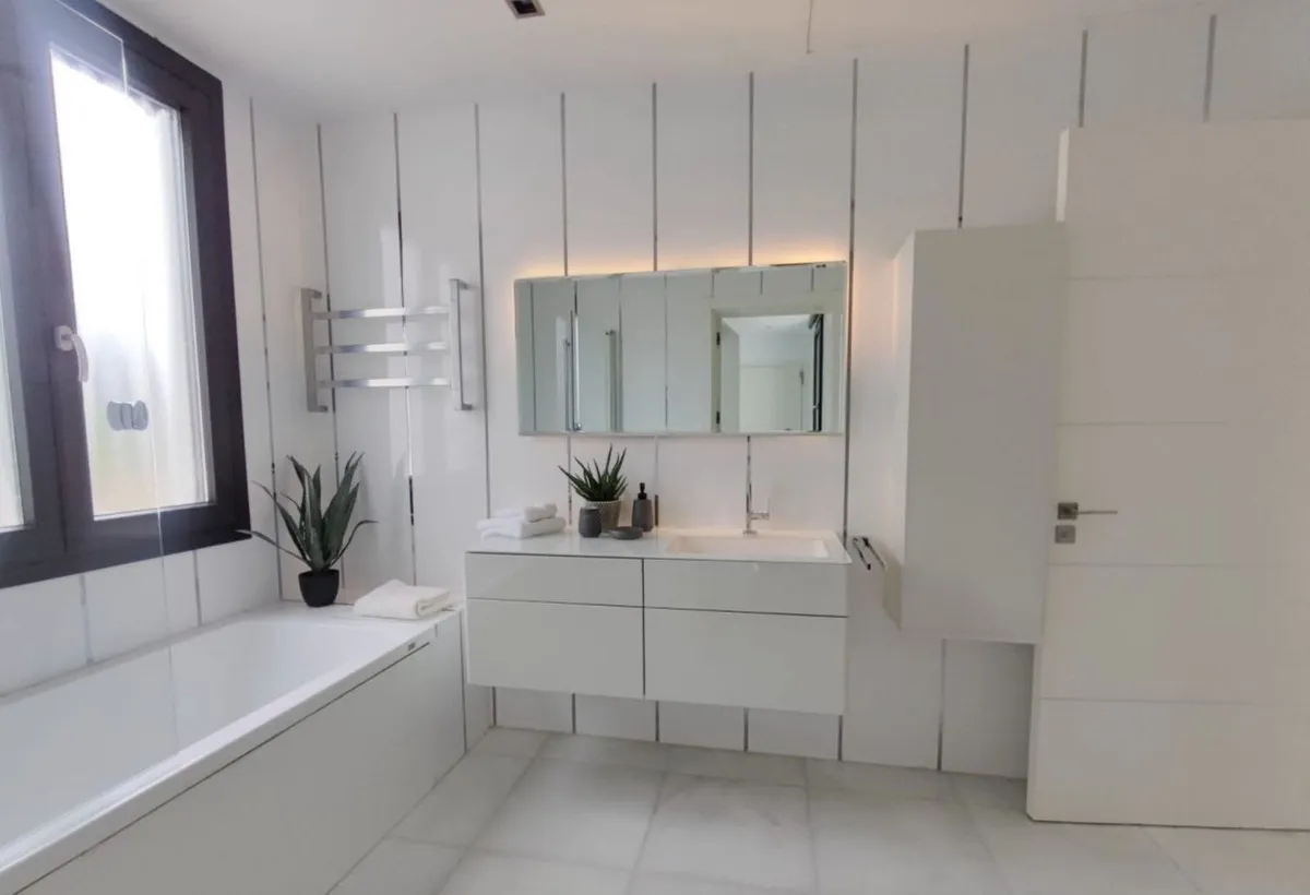 e2c7a0ae-134f-4d0b-9a91-db45ce6e8e77