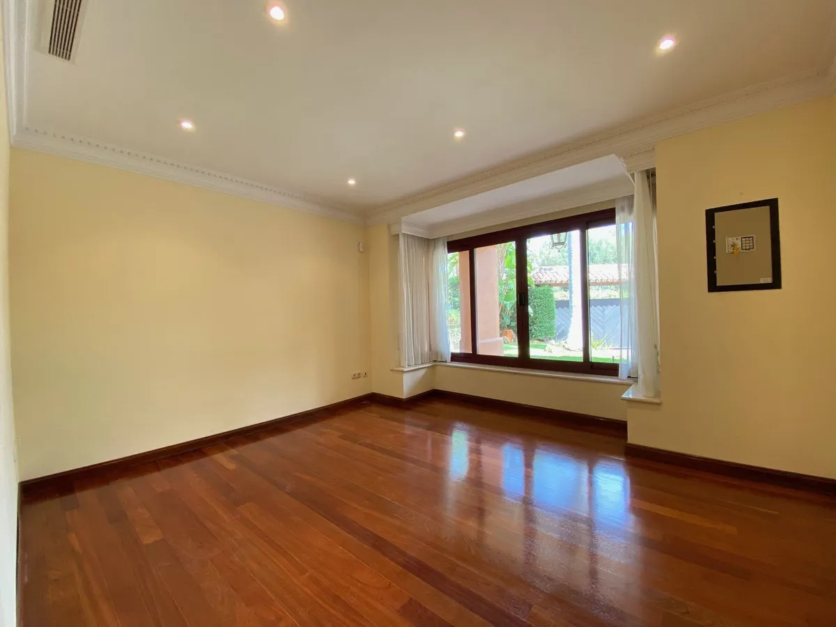 2d5dc284-e713-4944-a0c6-6b92c42b25b8